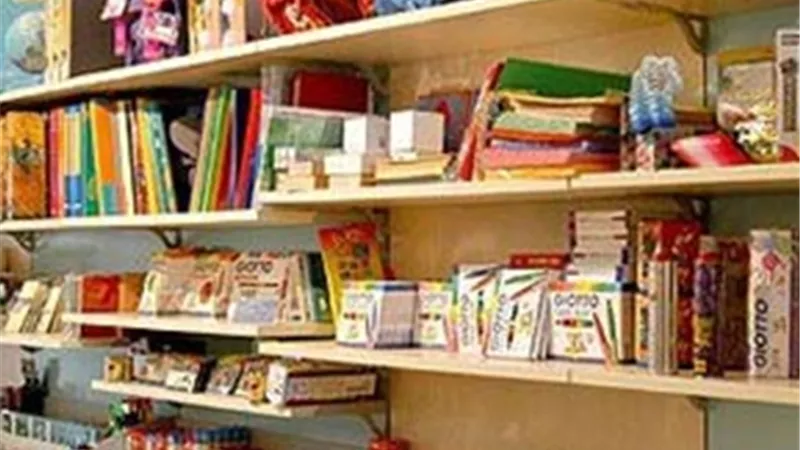 «غرفة القاهرة»: ثبات أسعار الأدوات المدرسية رغم انخفاض الدولار الجمركي