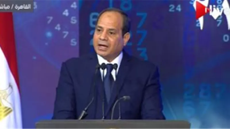 السيسي للشباب: الدستور فتح الطريق أمام الابتكار