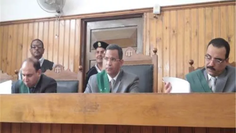 تأجيل نظر قضية سائحة لتهريبها 24 ألف قرص مخدر