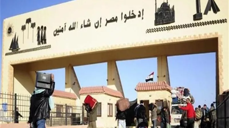 عودة 366 مصريا من ليبيا عبر منفذ السلوم خلال 24 ساعة