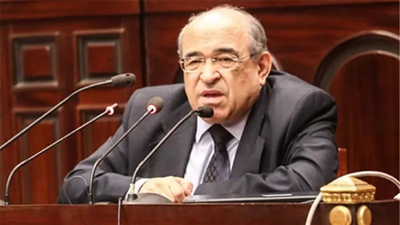 «الفقي»: إطلاق برنامجي رواق التنوير وصالون الإسكندرية قريبًا