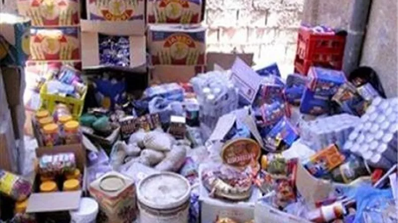 ضبط 35 طن مواد غذائية مجهولة المصدر قبل ترويجها بالقاهرة