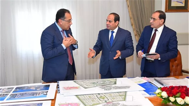 «مدبولى» يعلن بدء تسويق «الحى السكنى» بالعاصمة الإدارية 