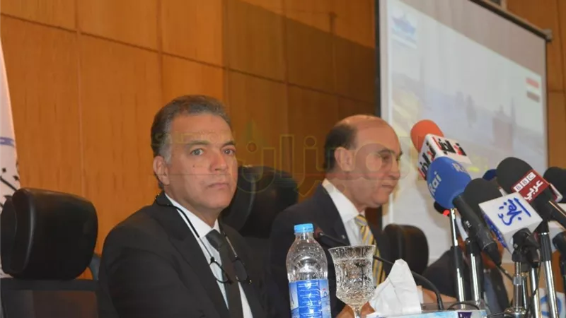 وزير النقل ورئيس هيئة قناة السويس يعلنان تطبيق الفاتورة الشاملة في قناة السويس 