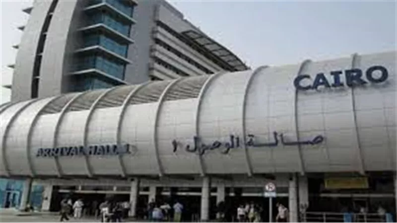 مطار القاهرة يستقبل 800 حاج من قطاع غزة 