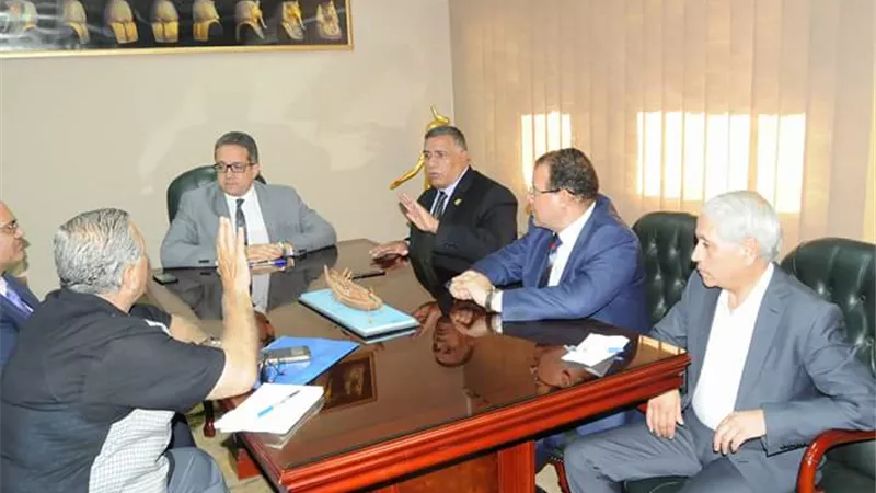 الآثار: مباحثات مكثفة لتطبيق العلاوة للعاملين بشكل رسمي