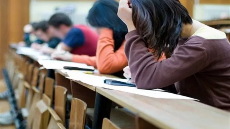 جامعة المنصورة تحيل شخصًا للشرطة بعد انتحاله صفة طالب بكلية التجارة 