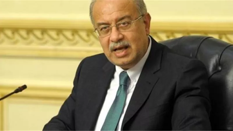 «إسماعيل» يصدر قرارًا بتحديد الجهات ذات الصلة بمنح التراخيص الصناعية