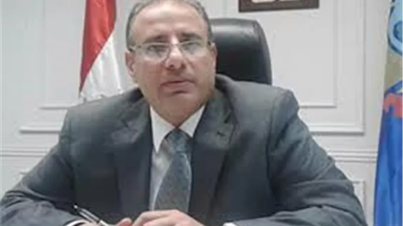 محافظ الإسكندرية يكلف «الأحياء» بسحب المعدات من مقاولى «البناء المخالف»