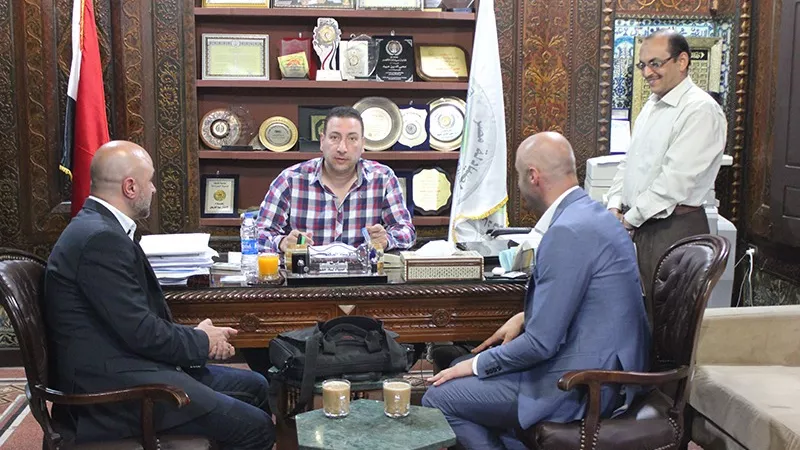 «الصيادلة» تلتقى شركات التأمين الطبى لبحث سبل التعاون بينهم 