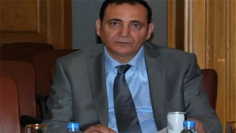 «الزيني»: تراجع أسعار الحديد بعد تخفيض الدولار الجمركي 