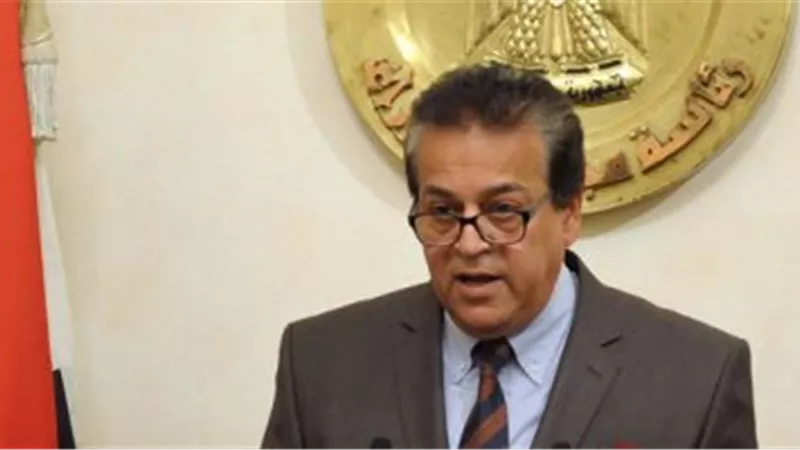 التعليم العالى تتلقى تقريراً حول استعدادات جامعة عين شمس للعام الدراسى الجديد
