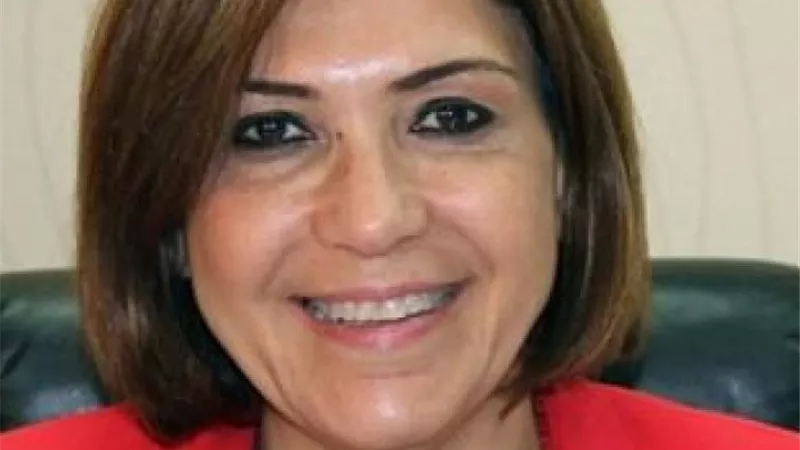 تعيين عميدة «أداب عين شمس» عضواً باللجنة العليا لمعرض القاهرة الدولى للكتاب
