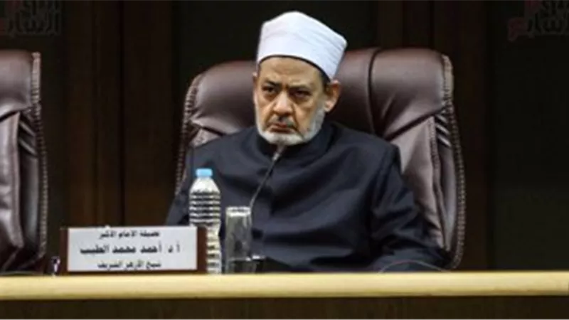 شيخ الأزهر يهنئ الرئيس السيسى والشعب المصرى بعيد الأضحى المبارك