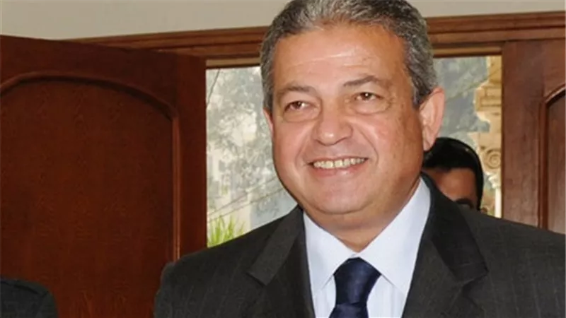 وزير الرياضة يشهد مباراة مصر وأوغندا بـ«برج العرب»