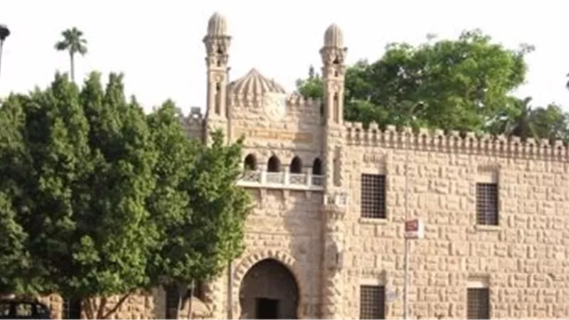 وفد الإعلاميين الأفارقة يشيد بجمال قصر الأمير محمد على