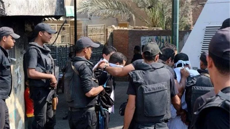 ضبط 4 هاربين من أحكام نهائية بالإسكندرية