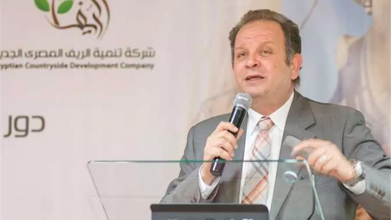 رئيس «الريف المصرى» يستعرض مشروع الــ1.5 مليون فدان أمام معرض «الصين 2017»