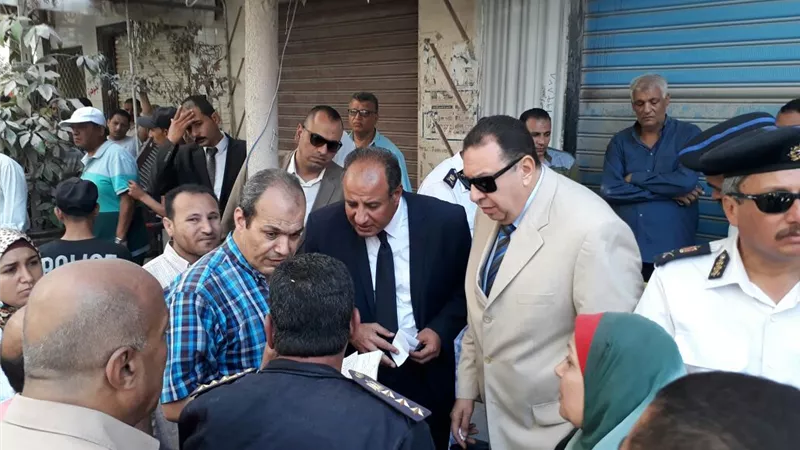 محافظ الإسكندرية يكلف بالتعامل الفورى مع سقوط عقار «محرم بك» 