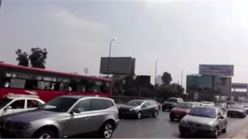 بالصور.. كثافات متوسطة بمحاور القاهرة والجيزة