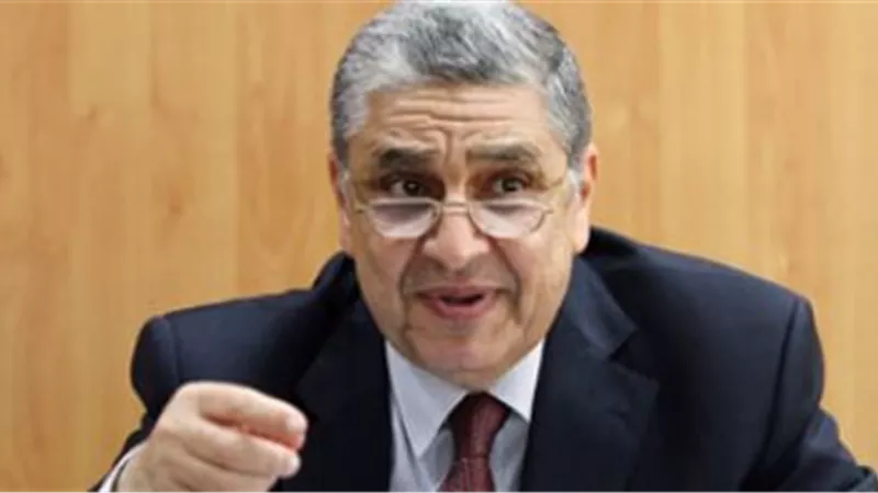 الكهرباء: اجتماعات مكثفة مع المحافظين للبدء فى تحويل الكابلات الهوائية لأرضية