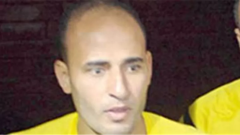 إيقاف حكم مباراة الأهلى وطلائع الجيش لأجل غير مسمى
