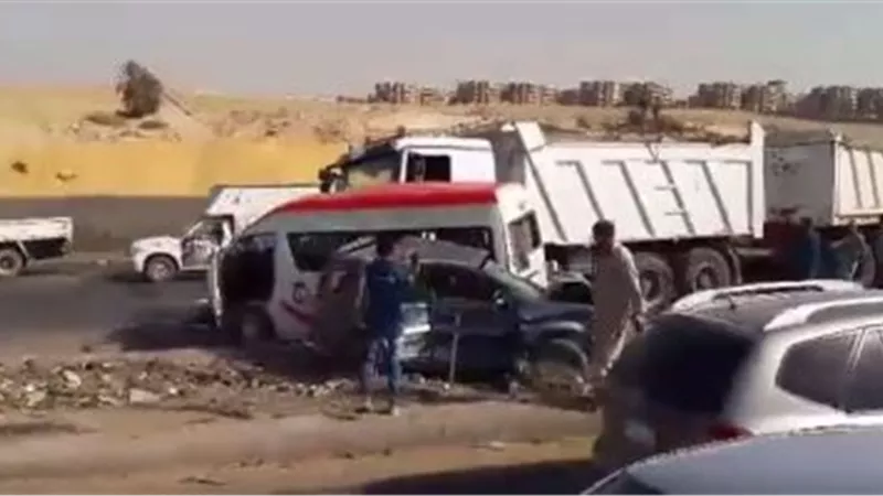 مصرع 7 أشخاص وإصابة 5 آخرين فى تصادم سيارتين بـ«الأقصر»