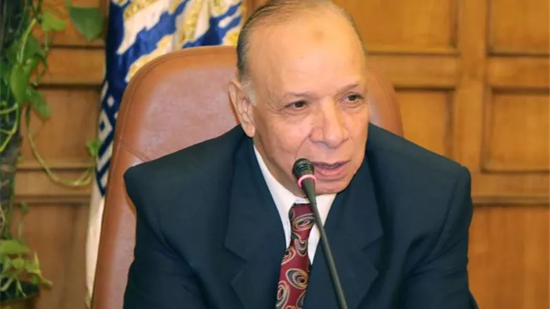 القاهرة تفتح باب الحجز لمدافن 