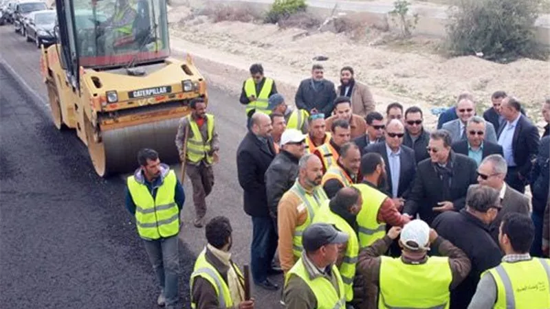 وزير النقل يتفقد مشروعات الطرق والكباري في سوهاج
