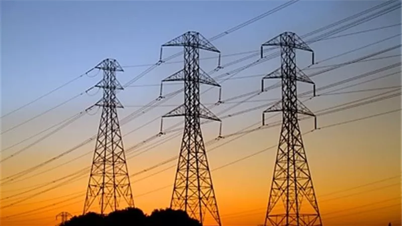 عودة خطوط الكهرباء المصرية للعمل بغزة