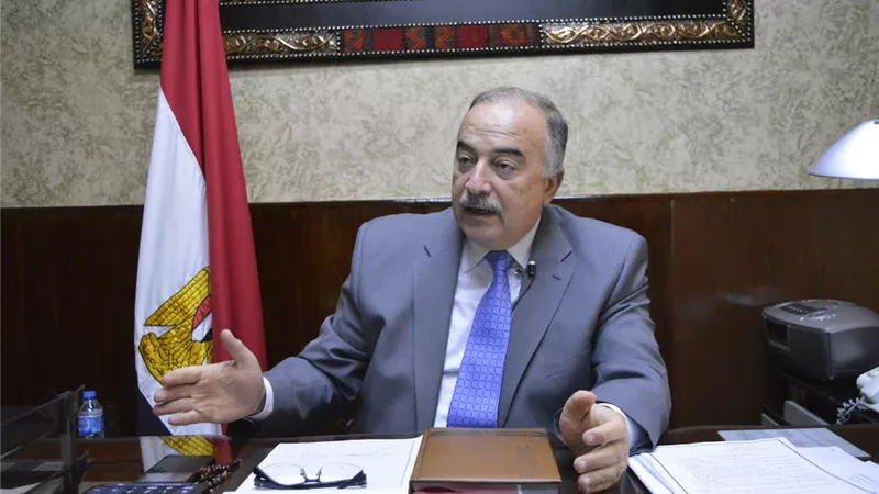 رئيس «بنزايون»: أزمة القطاع العام فى «الهيكل الوظيفى».. ولدينا مدير لكل عامل