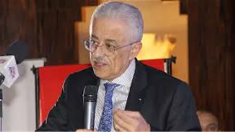 «شوقى»: تدشين منصة امتحانات على بنك المعرفة لاستخدامها في «الثانوية»