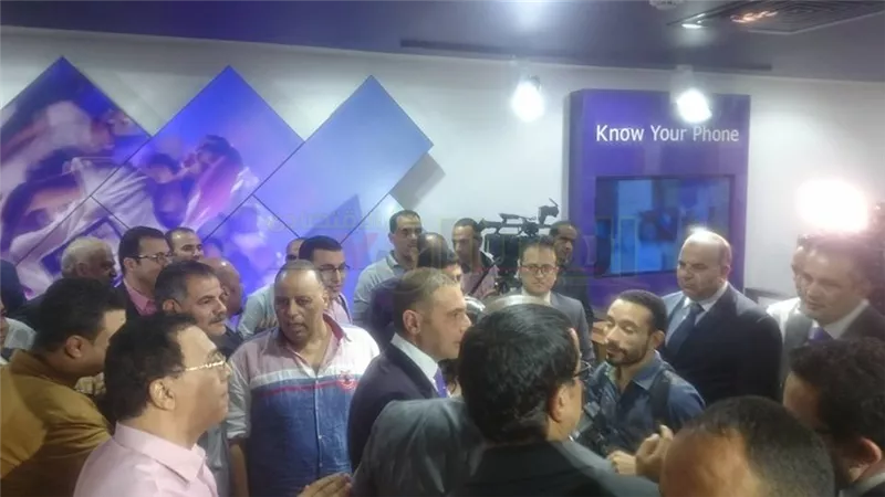 رسمياً.. «المصرية للاتصالات» تطلق خدمات المحمول بشعار «WE»