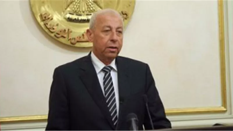 لجان مشتركة للمرور على مدارس أسوان استعداداً للعام الدراسى الجديد