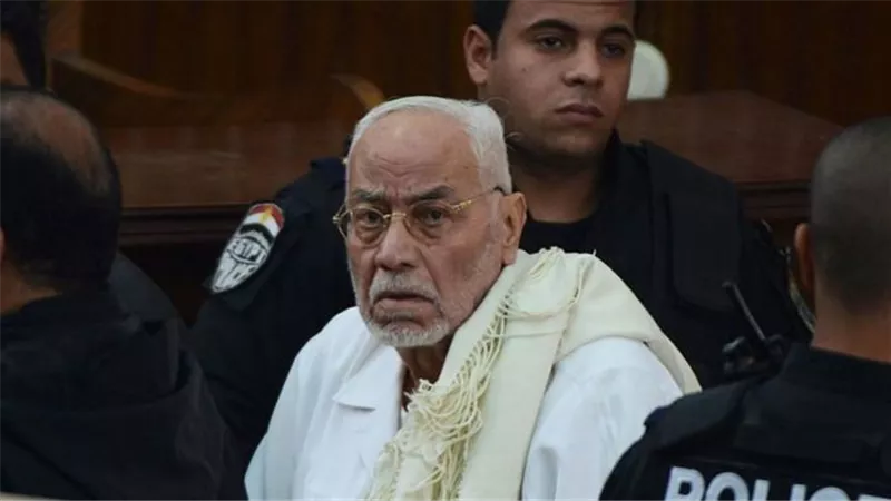 وفاة مهدي عاكف مرشد «الإخوان» السابق
