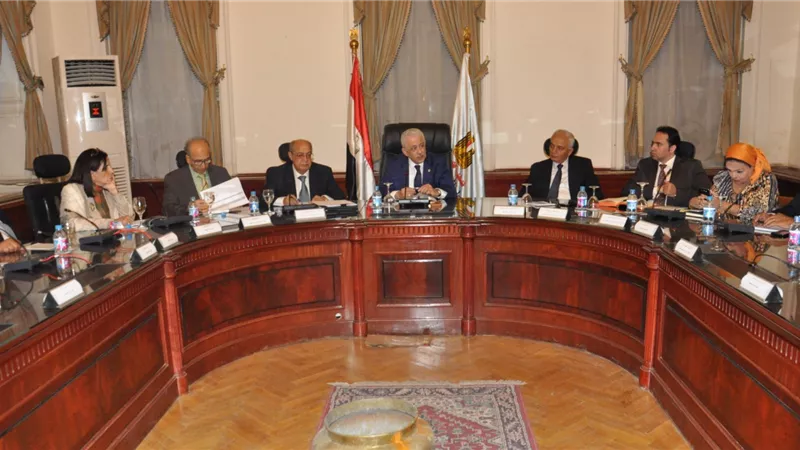 «التعليم» تبحث أحدث طرق تدريب وتطوير أداء المعلم 