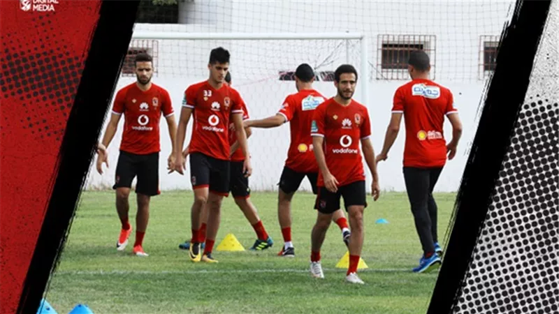 الأهلي يؤدي مرانه على الملعب الفرعي بـ«المنزه» مساء اليوم