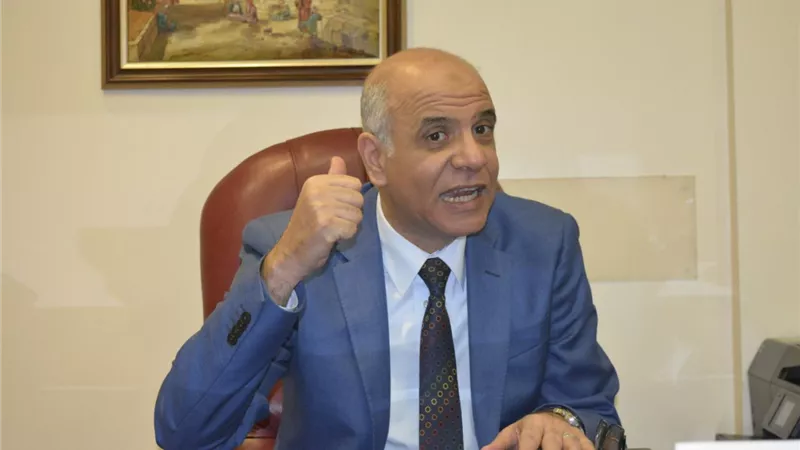 «مصر للفنادق» تدرس بيع حصصها في شركات المال العام 