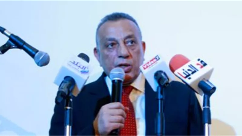 محافظ الجيزة: تقييم دورى لأداء القيادات المحلية وتحفيز المجتهدين