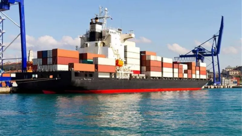 موانئ البحر الأحمر: 6500 طن بوتاجاز إلى ميناء الزيتيات
