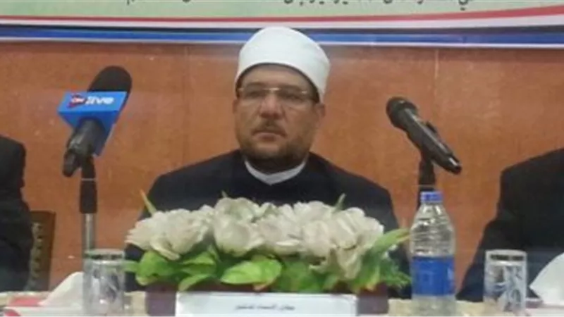 وزير الأوقاف يستعرض خطة النهوض بالمساجد بالمحافظات