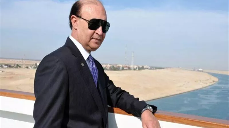 «مميش» يشهد توقيع عقد بناء أكبر كراكاتين في العالم مع شركة IHC الهولندية