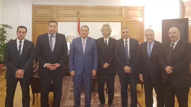 «الإسكان»: تخصيص 10 أفدنة لبناء مستشفى بالشيخ زايد لأعضاء «المهن الطبية» 