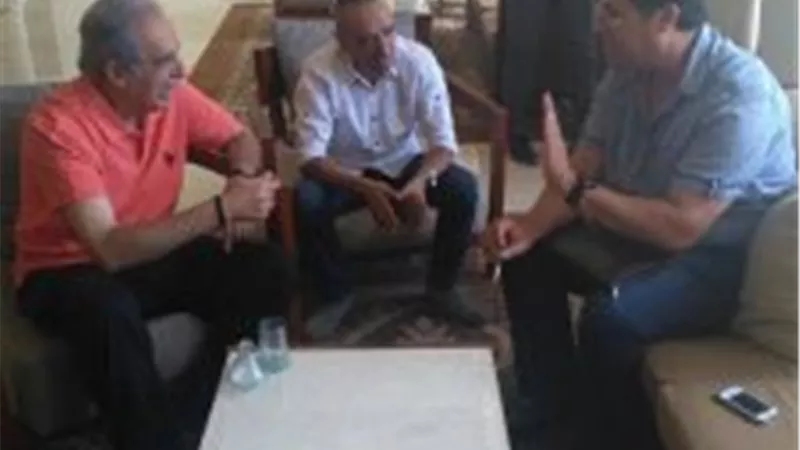 المنسق العام للنجم الساحلي يزور بعثة الأهلي في تونس