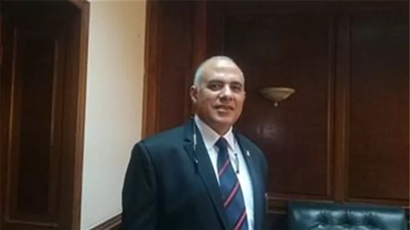 وزير الري يتلقى تقريراً عن مشروعات «التوسع الأفقي» للحماية من السيول