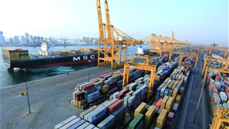 وصول وسفر 4011 راكباً بموانئ البحر الأحمر وتداول 399 شاحنة