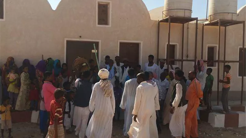 بالصور.. تسليم 32 وحدة لأهالى قرية حماطة بـ«مرسى علم»