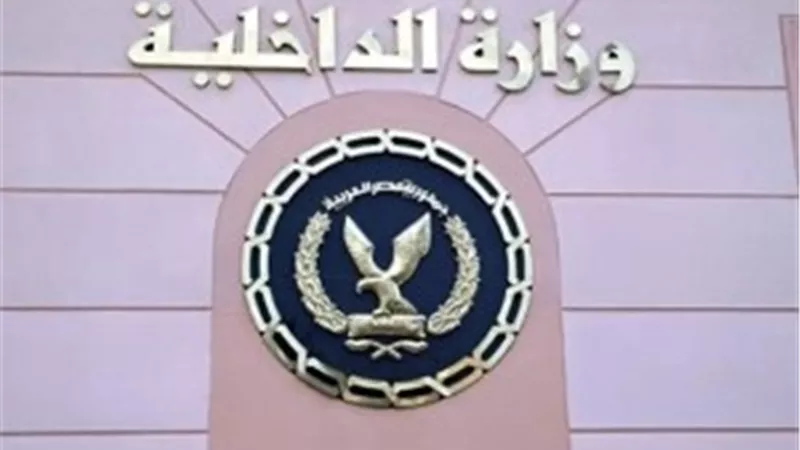 الداخلية تجري الكشف الطبي على نزلاء السجون والمواطنين بالأقصر وأسوان