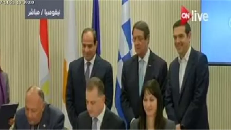 الرئيس يشهد توقيع اتفاقيات تعاون ثلاثى بين مصر وقبرص واليونان فى السياحة