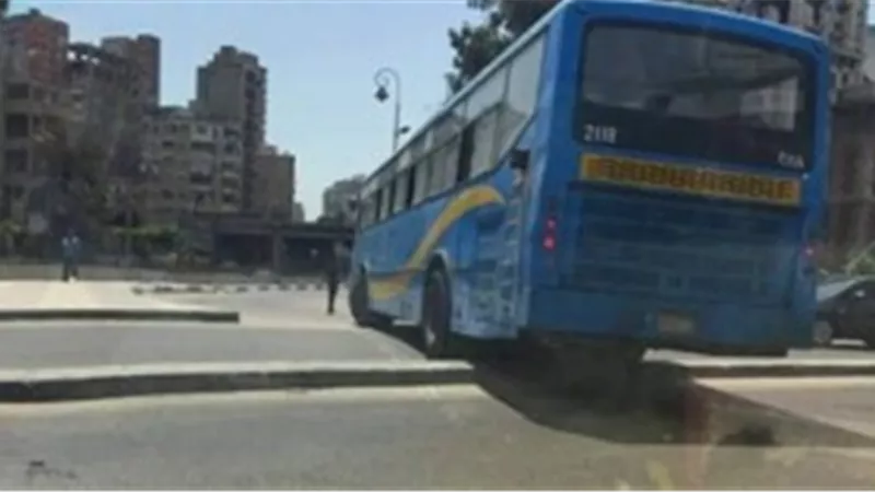  وفاة 3 مواطنين وإصابة 22 آخرين فى حادث اصطدام أتوبيس بكوبرى بالسويس